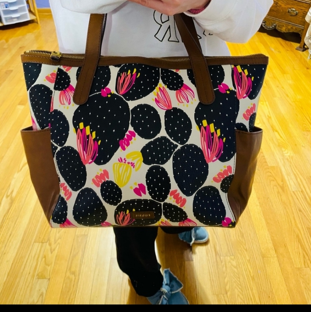 Fossil Shopper Black Cactus Floral 🌵 Tote
